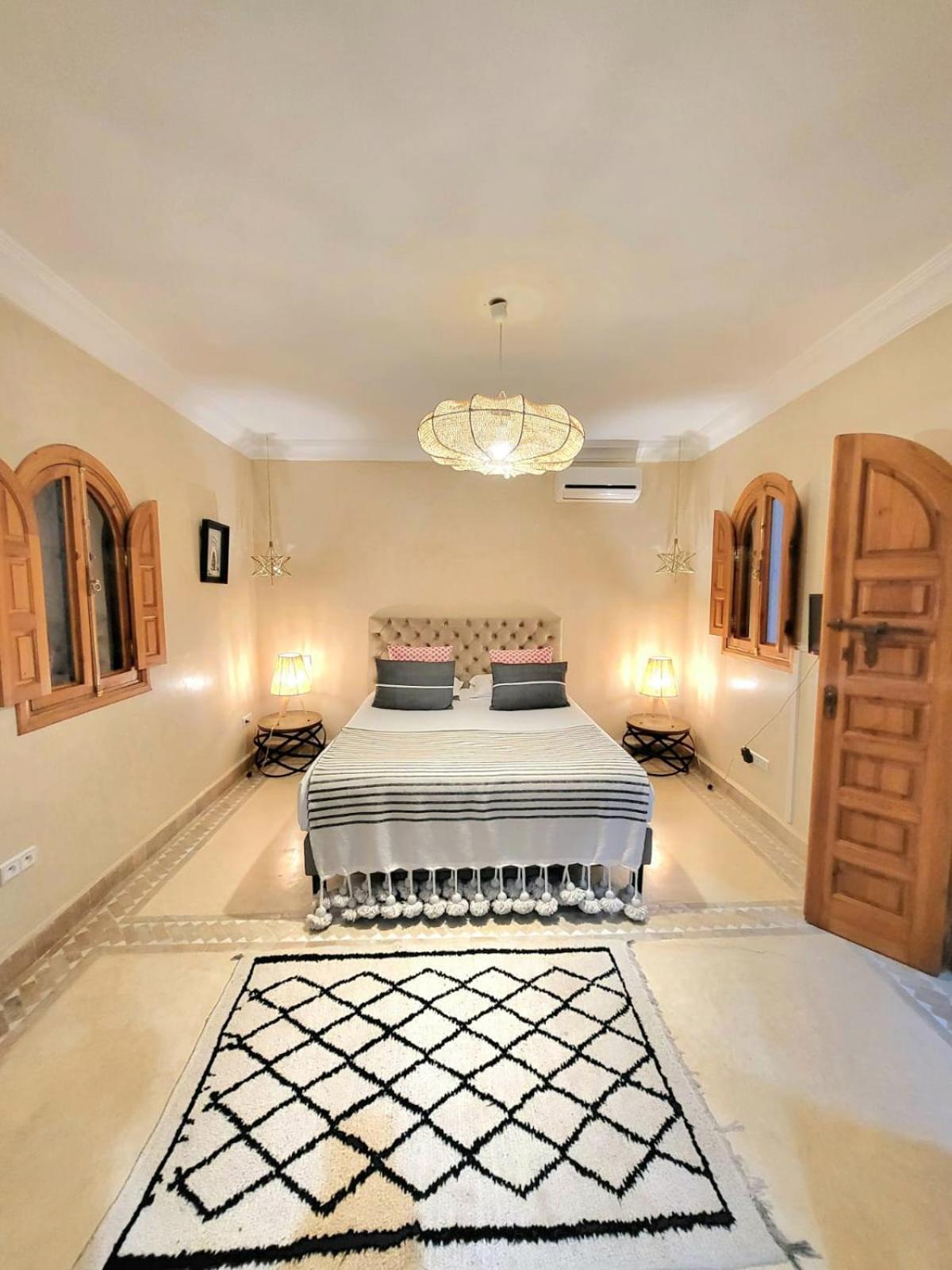 Riad Melilo Avec Piscine Chauffee マラケシュ エクステリア 写真