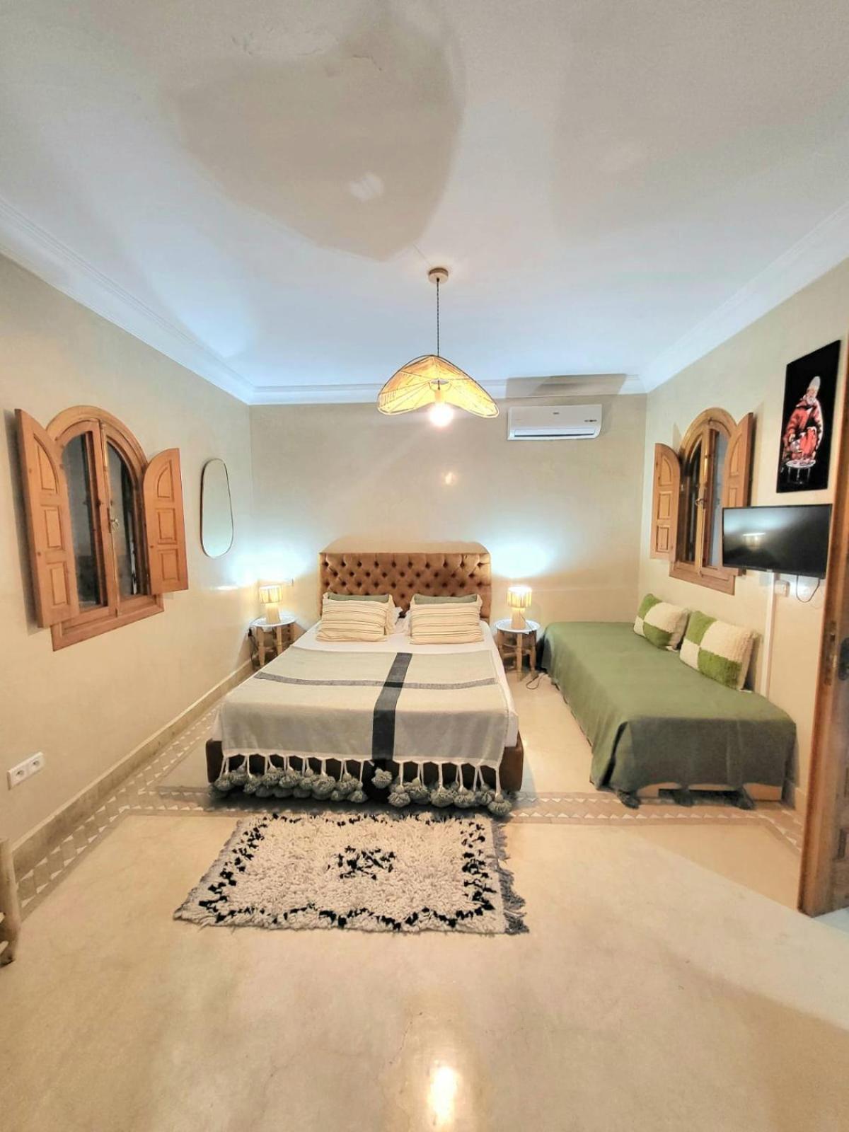 Riad Melilo Avec Piscine Chauffee マラケシュ エクステリア 写真