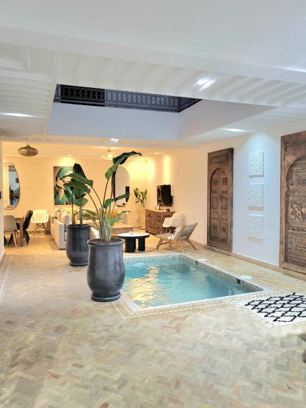 Riad Melilo Avec Piscine Chauffee マラケシュ エクステリア 写真