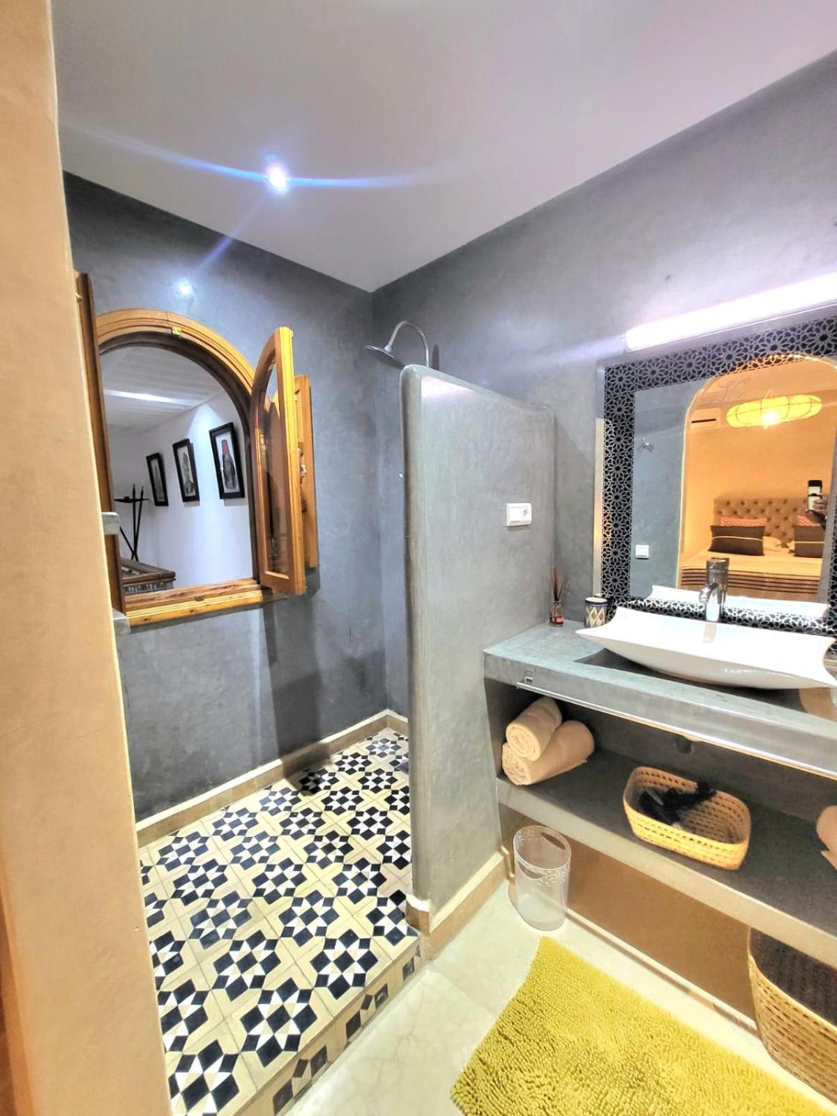 Riad Melilo Avec Piscine Chauffee マラケシュ エクステリア 写真